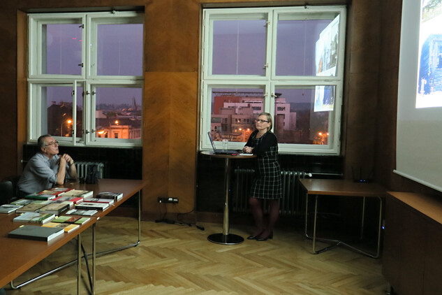 Přednášející Romana Rosová: Dřevěný kostel v Gutech. Klenot beskydské architektury a jeho zánik 