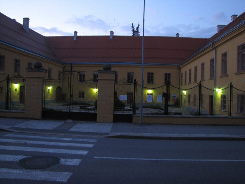 Světový den roztroušené sklerózy - zelené nasvícení Lannerova domu 